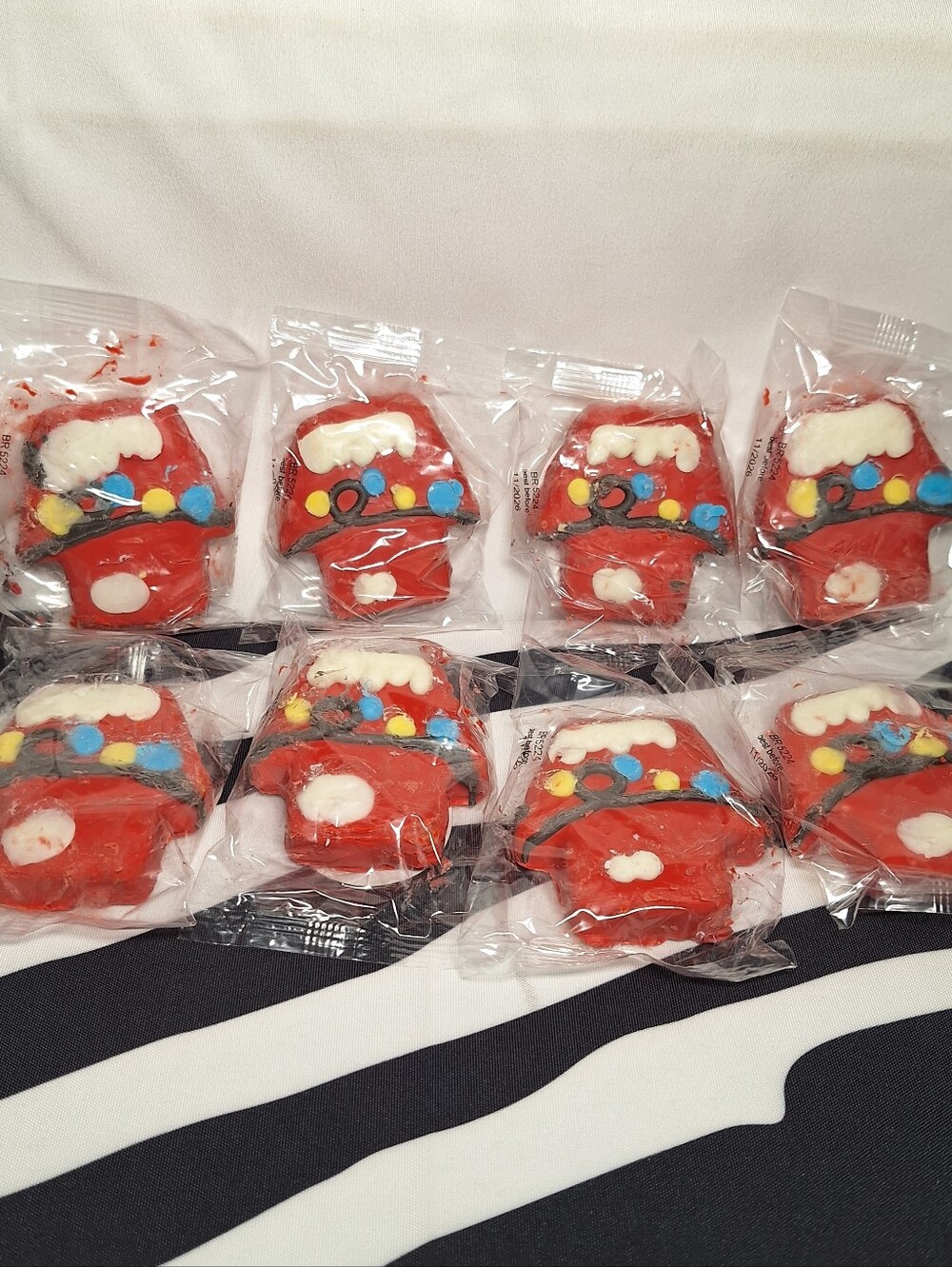 NWT Bark Deck The Howls Cookie Dog Treats, 8 Pack